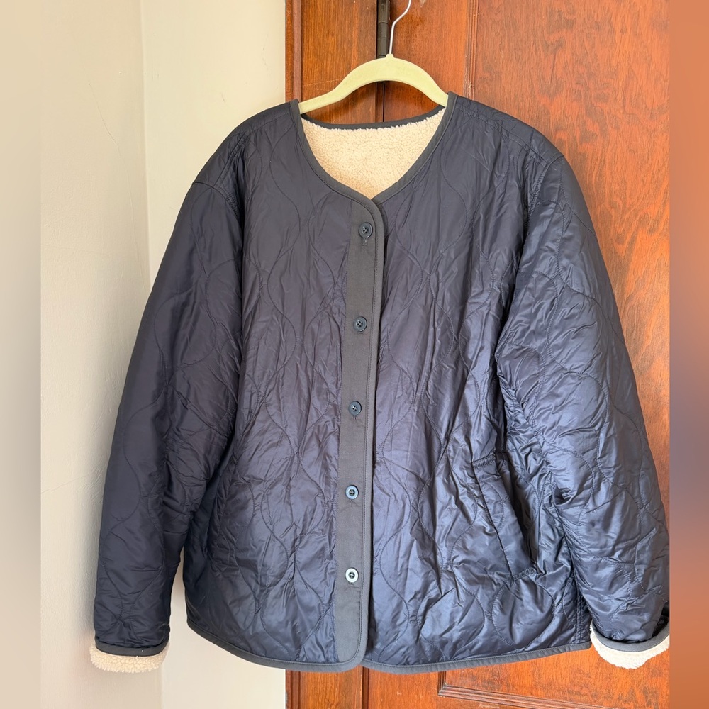 Madewell reversible navy and cream Sherpa coat